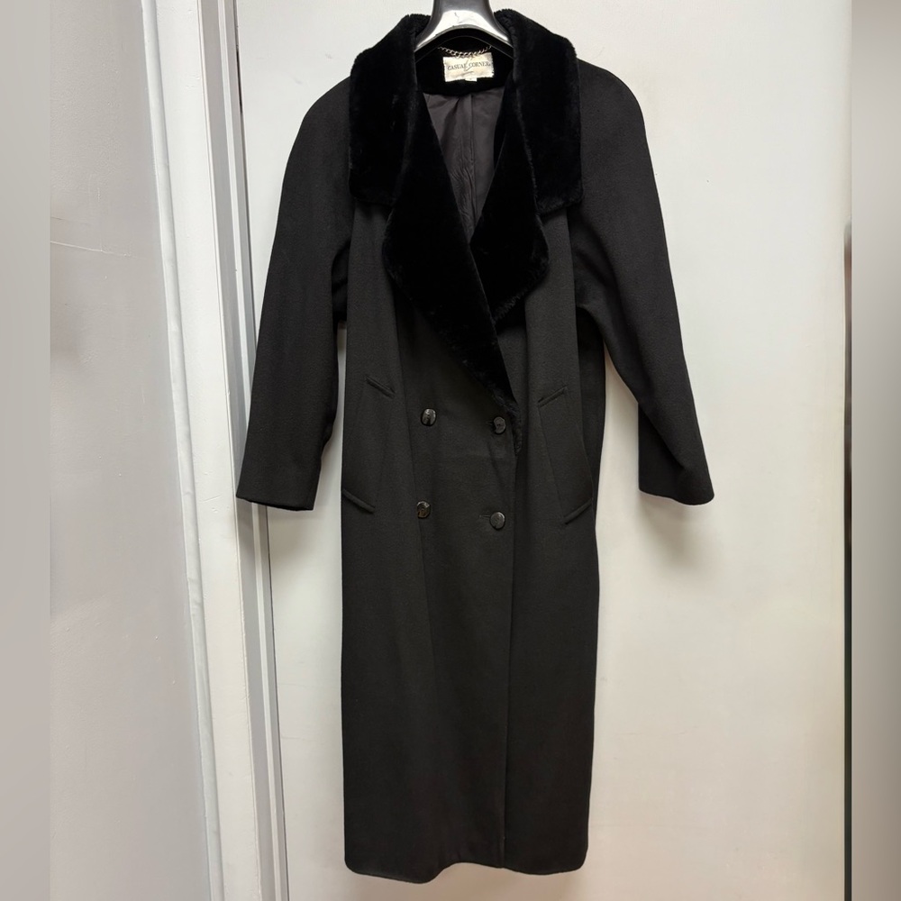 VINTAGE CASUAL CORNER Black Wool Long Coat with Plush Faux-Fur Shawl Collar (6)